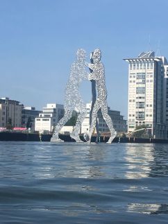 Molecule Men